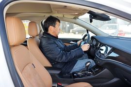 2015款别克威朗20T双离合旗舰型到店实拍