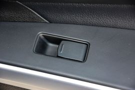 2015款铃木锋驭1.4T手动两驱尊贵型