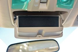 2015款铃木锋驭1.4T手动两驱尊贵型
