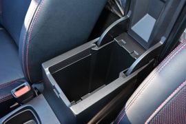 2015款铃木锋驭1.4T手动两驱尊贵型