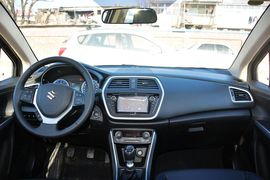 2015款铃木锋驭1.4T手动两驱尊贵型