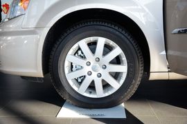 2014款克莱斯勒大捷龙3.6L舒适版
