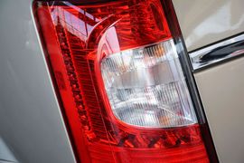 2014款克莱斯勒大捷龙3.6L舒适版