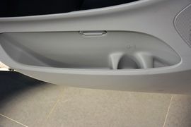 2014款克莱斯勒大捷龙3.6L舒适版
