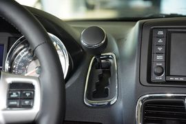 2014款克莱斯勒大捷龙3.6L舒适版