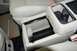 2014款克莱斯勒大捷龙3.6L舒适版