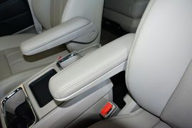 2014款克莱斯勒大捷龙3.6L舒适版