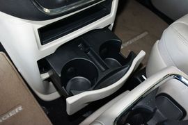 2014款克莱斯勒大捷龙3.6L舒适版