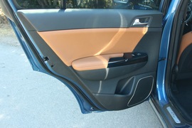 2016款东风悦达起亚KX5试驾