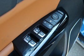 2016款东风悦达起亚KX5试驾