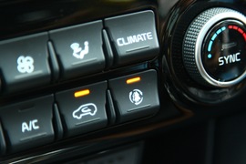 2016款东风悦达起亚KX5试驾