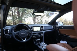 2016款东风悦达起亚KX5试驾