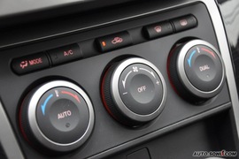 2010款一汽马自达睿翼轿跑车2.0L