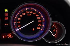 2010款一汽马自达睿翼轿跑车2.0L
