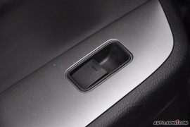 2010款一汽马自达睿翼轿跑车2.0L