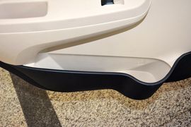 2015款奇瑞风云2两厢1.5L手动新锐版