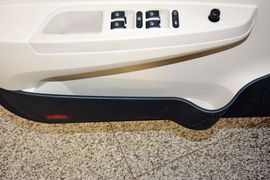 2015款奇瑞风云2两厢1.5L手动新锐版