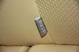 2015款奇瑞风云2两厢1.5L手动新锐版