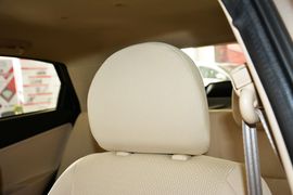 2015款奇瑞风云2两厢1.5L手动新锐版