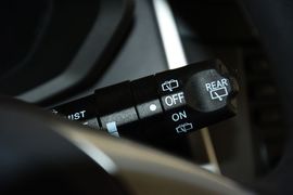 2015款奇瑞风云2两厢1.5L手动新锐版