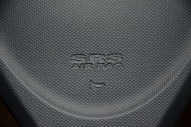 2015款奇瑞风云2两厢1.5L手动新锐版