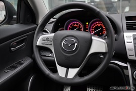 2010款一汽马自达睿翼轿跑车2.0L