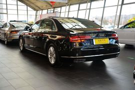 2016款奥迪A8L