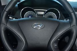 2015款现代索纳塔八