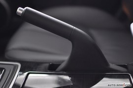 2010款马自达睿翼轿跑车2.5L