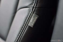 2010款马自达睿翼轿跑车2.5L