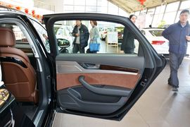 2016款奥迪A8L