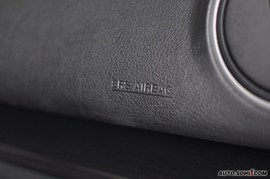 2010款马自达睿翼轿跑车2.5L