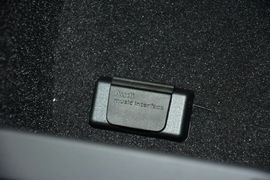 2016款奥迪A8L