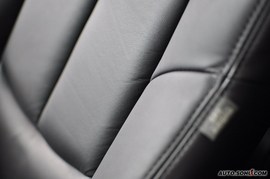 2010款马自达睿翼轿跑车2.5L