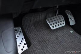 2010款马自达睿翼轿跑车2.5L