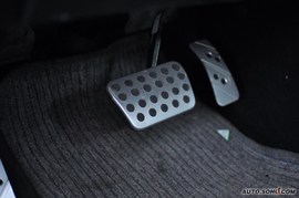 2010款马自达睿翼轿跑车2.5L