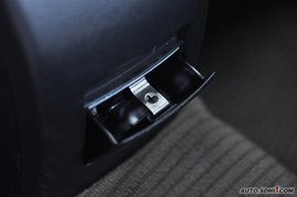 2010款马自达睿翼轿跑车2.5L