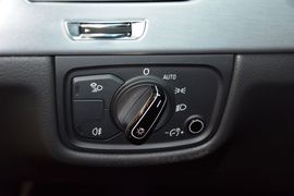2016款奥迪A8L
