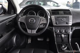 2010款马自达睿翼轿跑车2.5L