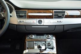 2016款奥迪A8L
