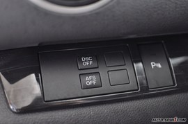 2010款马自达睿翼轿跑车2.5L