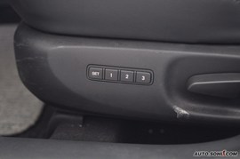 2010款马自达睿翼轿跑车2.5L