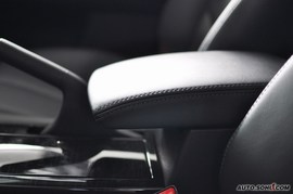 2010款马自达睿翼轿跑车2.5L