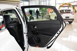 2015款本田思铂睿2.0L尊贵版
