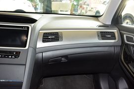2015款本田思铂睿2.0L尊贵版