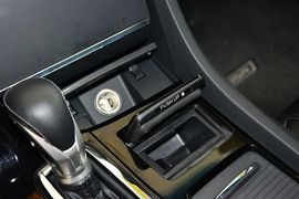 2015款本田思铂睿2.0L尊贵版
