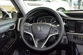 2015款本田思铂睿2.0L尊贵版
