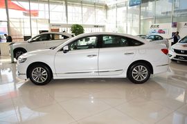 2015款本田思铂睿2.0L尊贵版