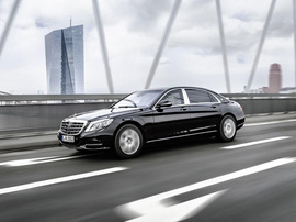 迈巴赫S级防弹版官方图片