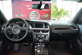 2016款奥迪A4L